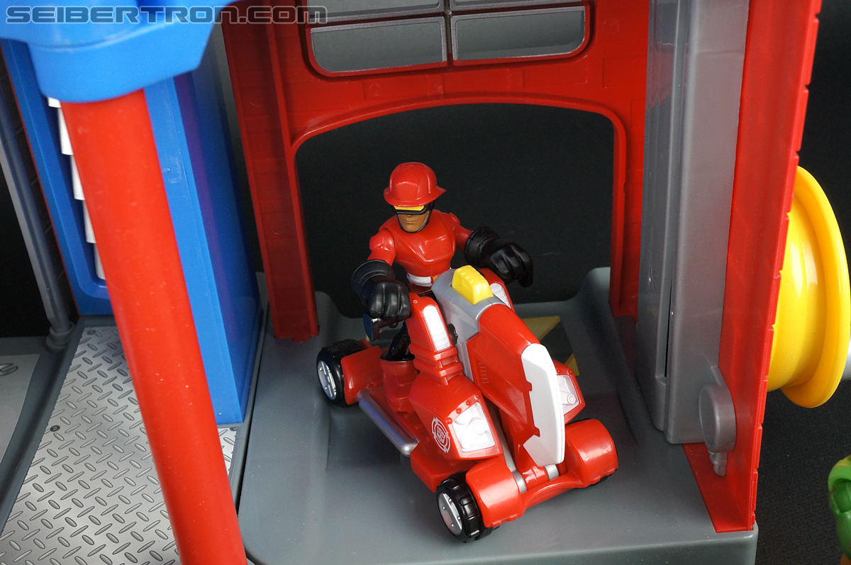 Transformers Rescue Bots Fire Station Prime (Image #122 of 136)