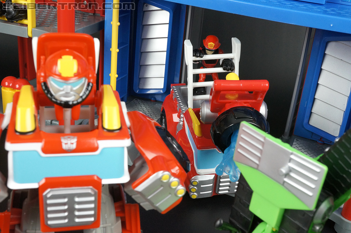 Transformers Rescue Bots Fire Station Prime (Image #128 of 136)