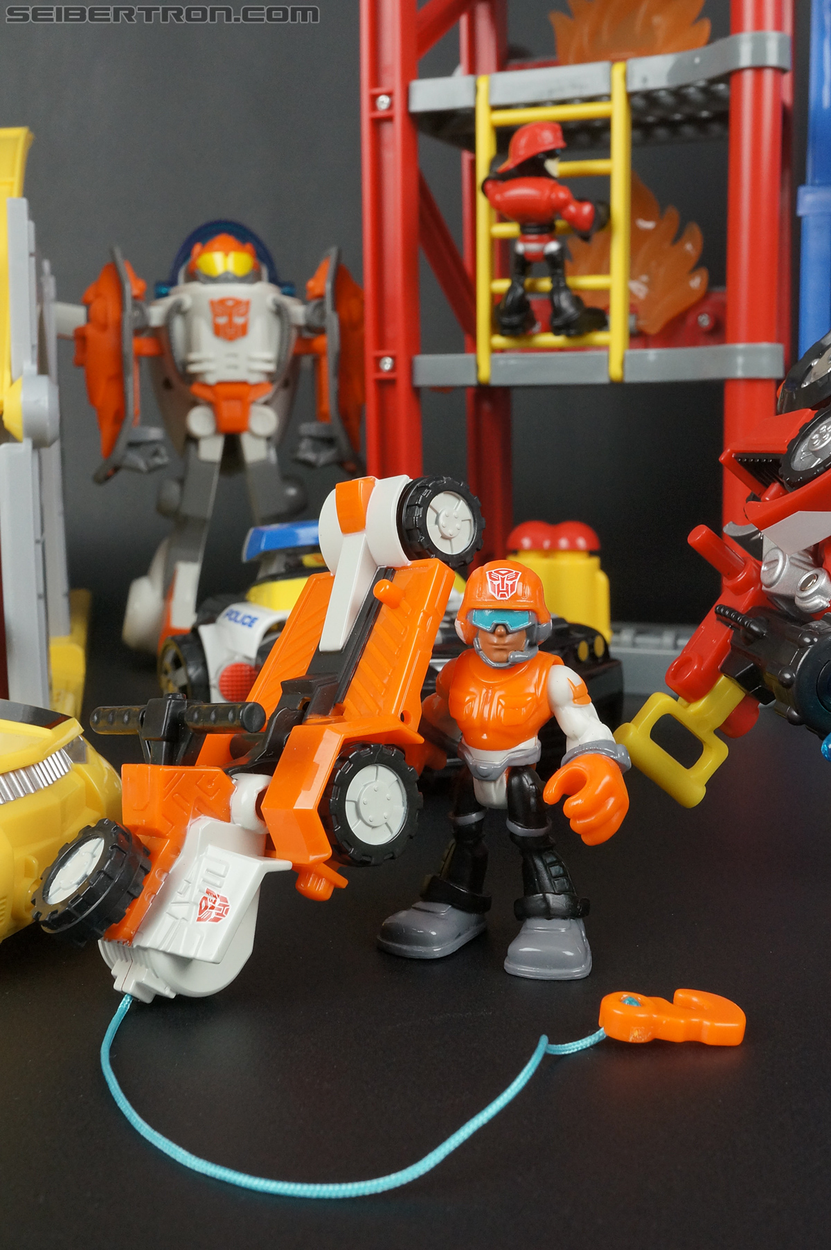 Transformers Rescue Bots Fire Station Prime (Image #129 of 136)