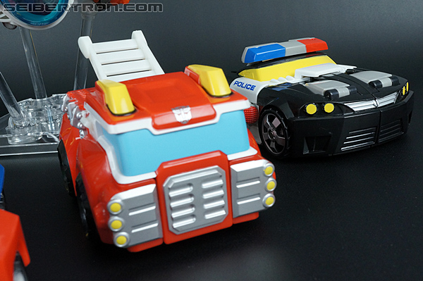 Transformers Rescue Bots Chase the Police-Bot (Image #37 of 97)