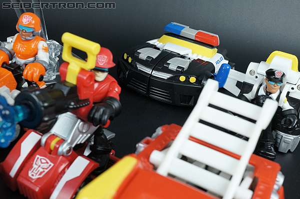 Transformers Rescue Bots Chase the Police-Bot (Image #40 of 97)