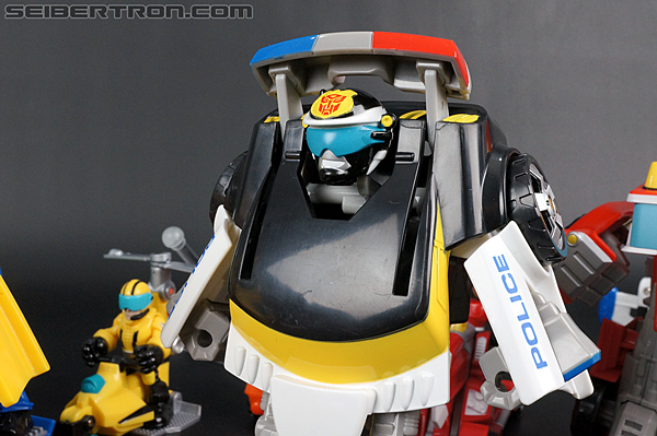 Transformers Rescue Bots Chase the Police-Bot (Image #95 of 97)