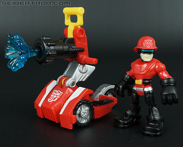 Transformers Rescue Bots Cody Burns &amp; Rescue Hose (Image #33 of 77)