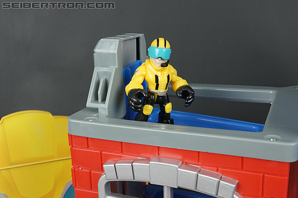 Transformers Rescue Bots Fire Station Prime (Image #111 of 136)