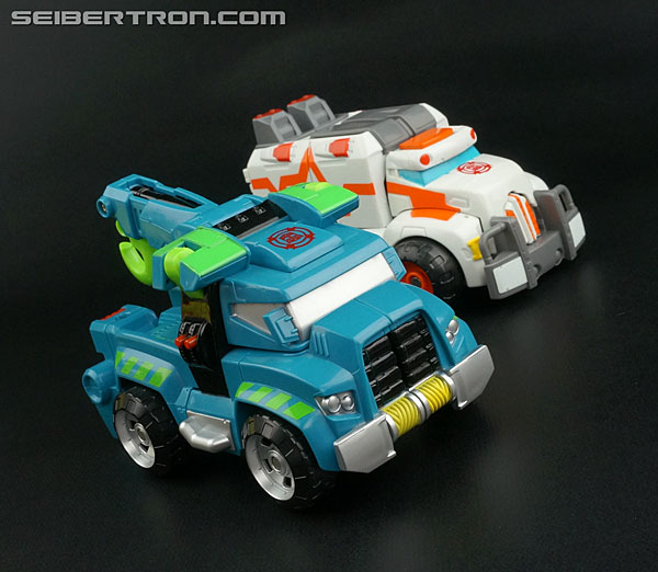 Transformers Rescue Bots Hoist The Tow Bot (Image #25 of 54)