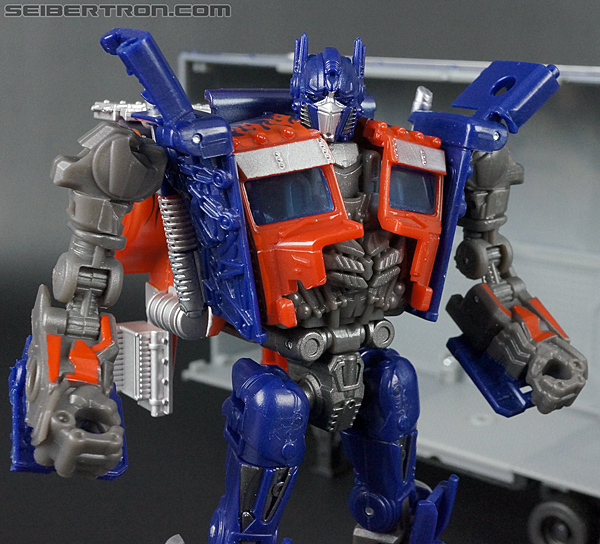 Transformers Movie Trilogy Series Optimus Prime with Trailer (Image #148 of 201)