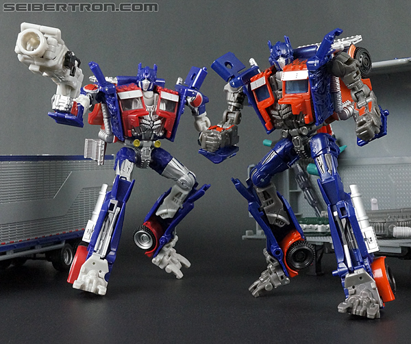 Transformers Movie Trilogy Series Optimus Prime with Trailer (Image #172 of 201)