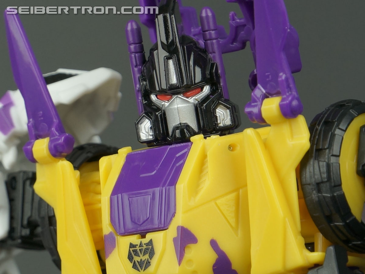 Transformers Fall of Cybertron Bruticus (G2) (Image #70 of 95)