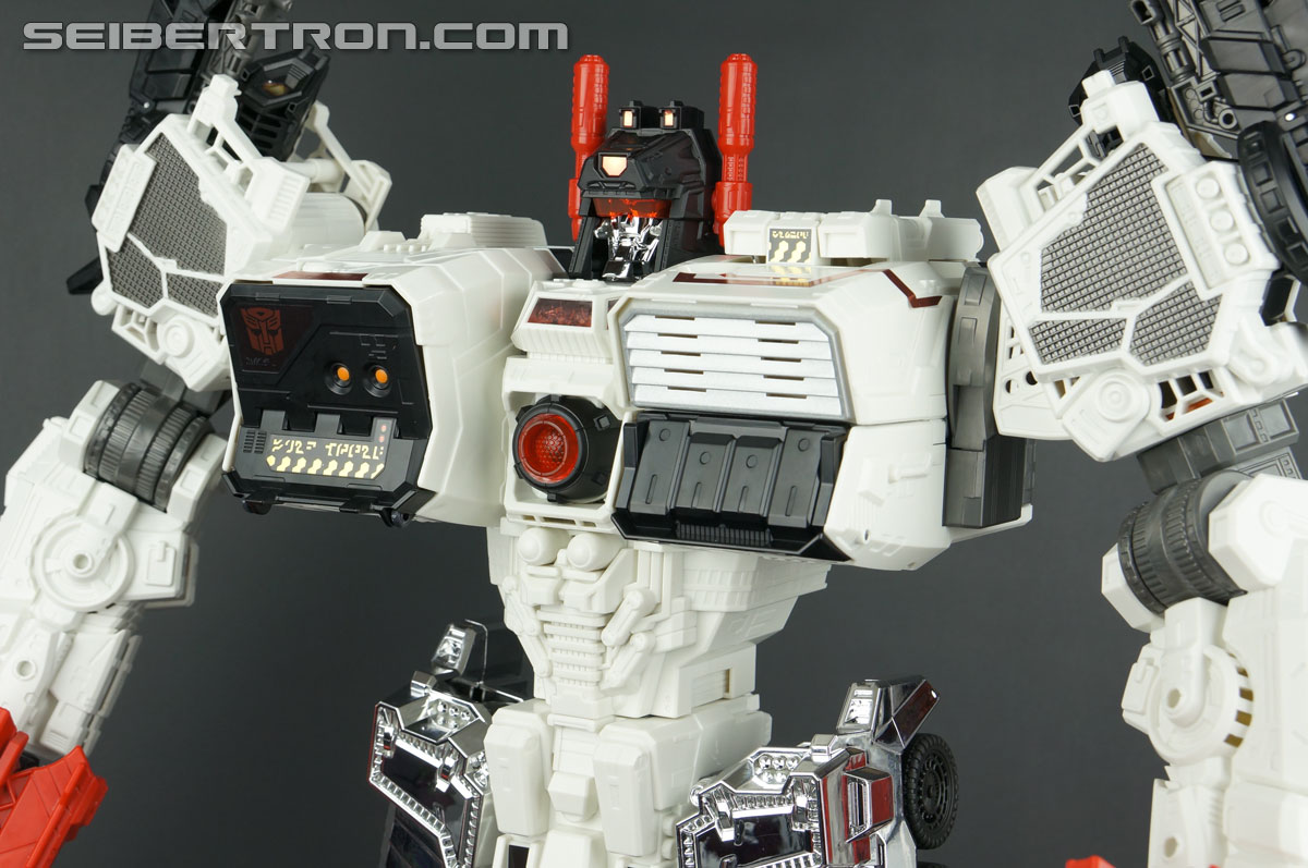 Transformers Comic-Con Exclusives Metroplex (Image #290 of 363)