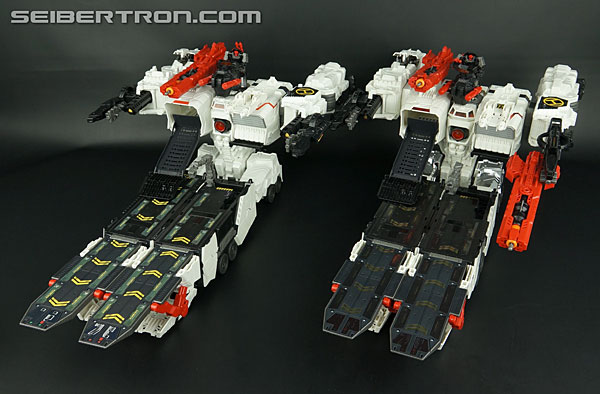 Transformers Comic-Con Exclusives Metroplex (Image #101 of 363)
