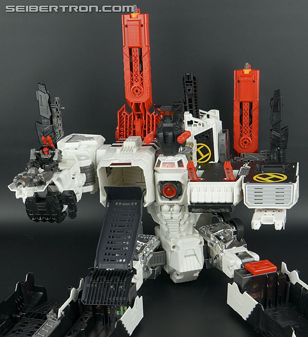 Transformers Comic-Con Exclusives Metroplex (Image #104 of 363)
