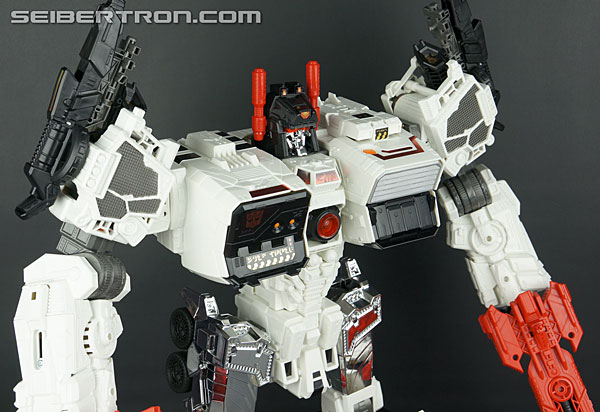 Transformers Comic-Con Exclusives Metroplex (Image #272 of 363)