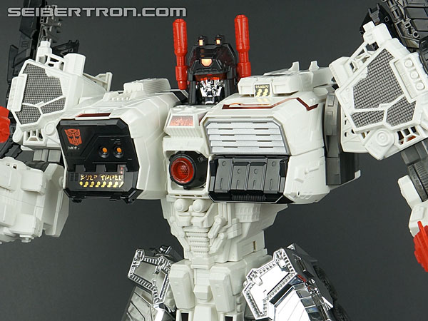 Transformers Comic-Con Exclusives Metroplex (Image #301 of 363)