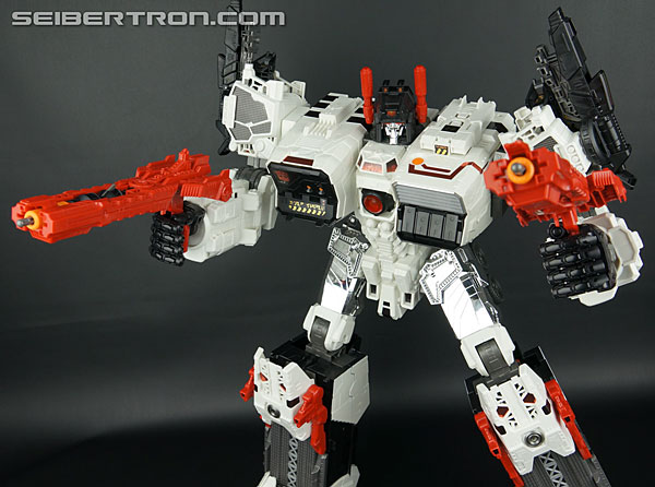 Transformers Comic-Con Exclusives Metroplex (Image #302 of 363)