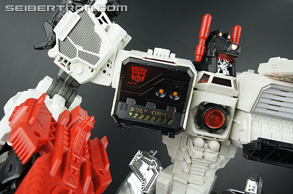 Transformers Comic-Con Exclusives Metroplex (Image #326 of 363)