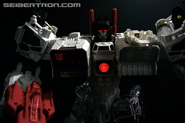 Transformers Comic-Con Exclusives Metroplex (Image #337 of 363)