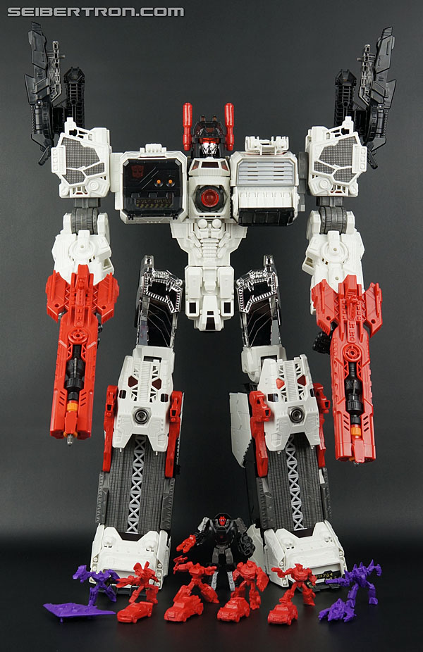 Transformers Comic-Con Exclusives Metroplex (Image #340 of 363)