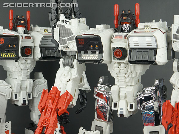Transformers Comic-Con Exclusives Metroplex (Image #346 of 363)