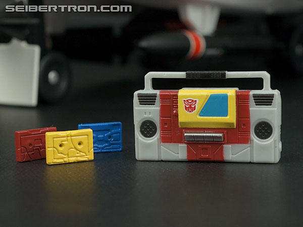 Transformers Comic-Con Exclusives Blaster (Image #32 of 77)