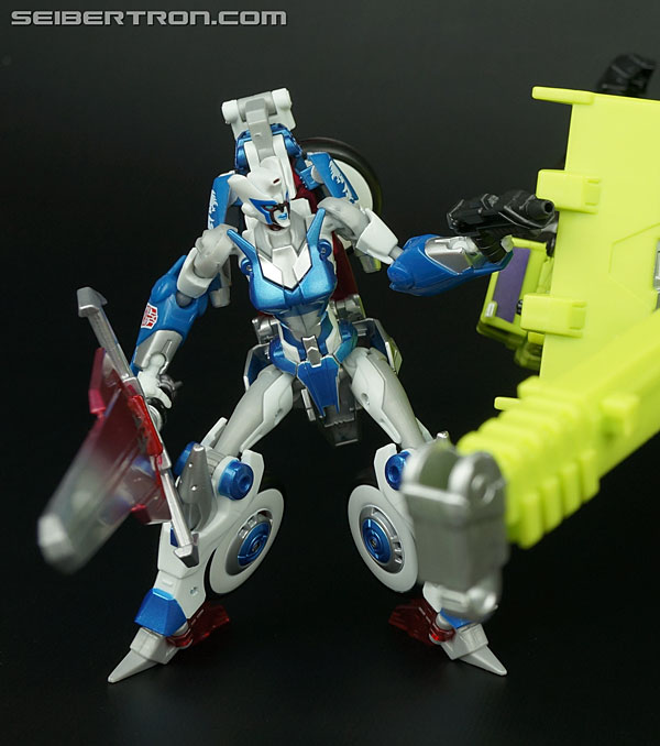 Transformers Comic-Con Exclusives Combiner Hunters Chromia (Image #119 of 120)