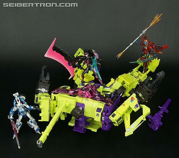 Transformers Comic-Con Exclusives Combiner Hunters Windblade (Image #123 of 123)