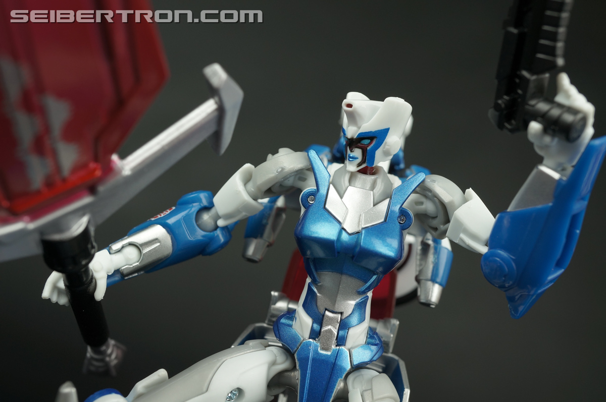 Transformers Comic-Con Exclusives Combiner Hunters Chromia (Image #76 of 120)