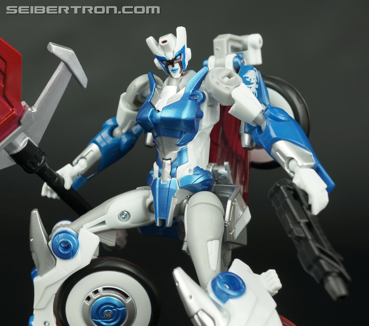 Transformers Comic-Con Exclusives Combiner Hunters Chromia (Image #89 of 120)
