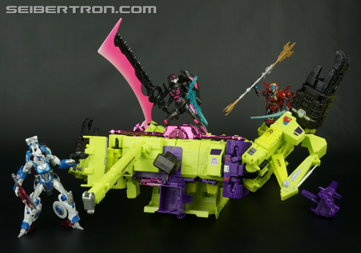 Transformers Comic-Con Exclusives Combiner Hunters Windblade (Image #118 of 123)