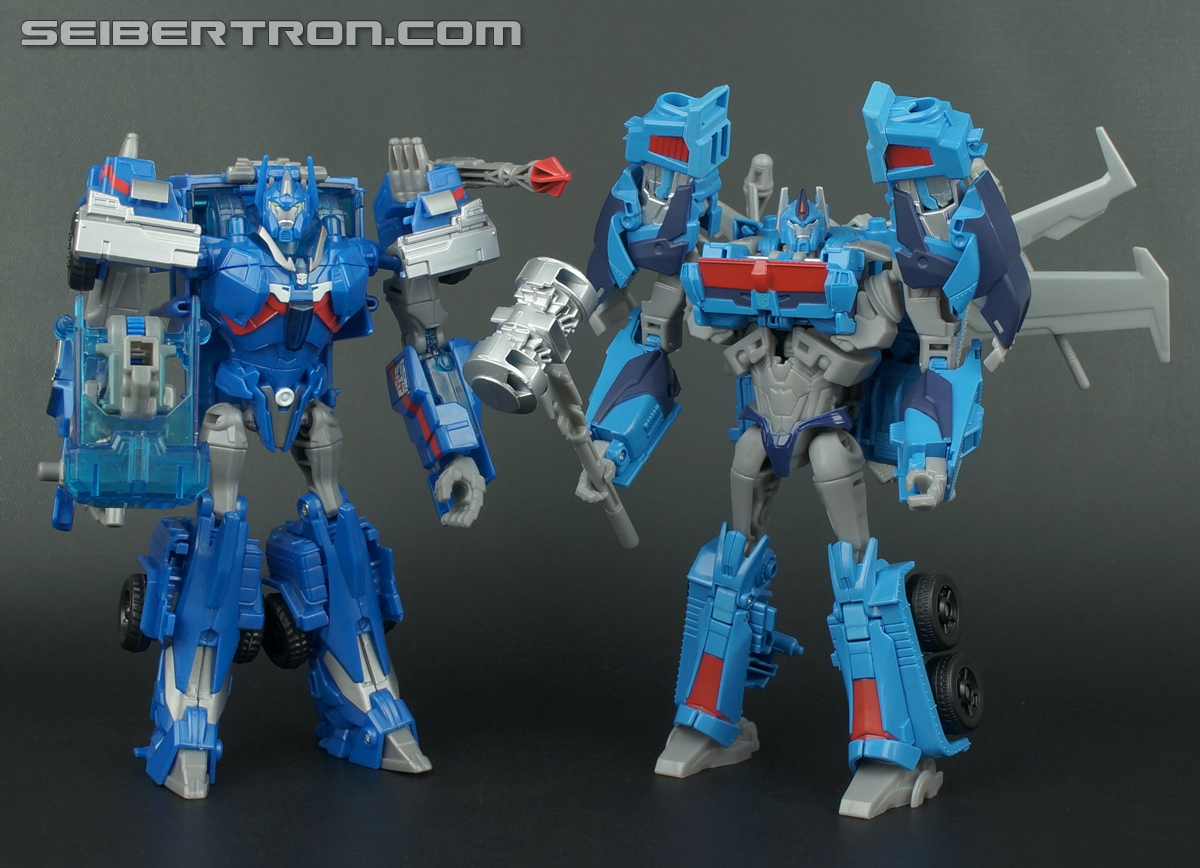 ultra magnus toy transformers prime