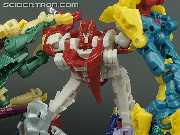 Transformers News: Twincast / Podcast Episode #349 "Agent of Chaos"
