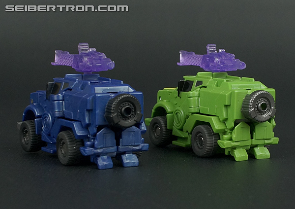 Ratchet - Transformers: Robots In Disguise - Toy Gallery