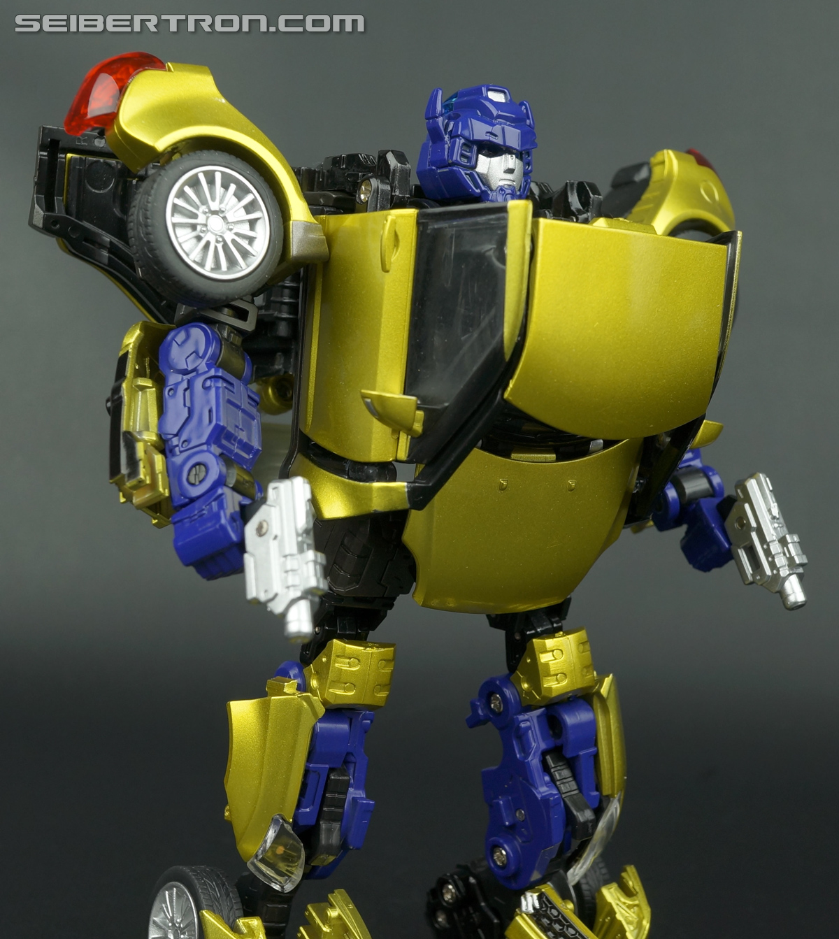 Transformers Alternity Goldbug (Throttle Gold) (Gold Bug (Throttle Gold)) (Image #58 of 126)