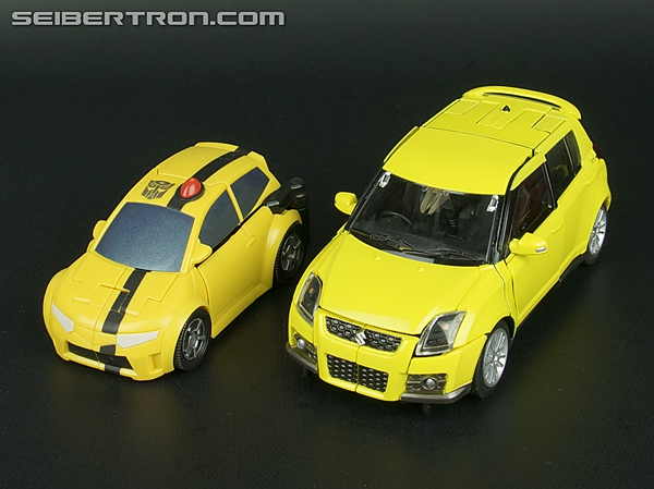 Transformers Alternity Bumblebee (Champion Yellow) (Bumble (Champion Yellow)) (Image #53 of 151)