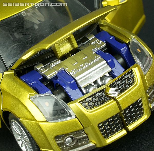 Transformers Alternity Goldbug (Throttle Gold) (Gold Bug (Throttle Gold)) (Image #36 of 126)