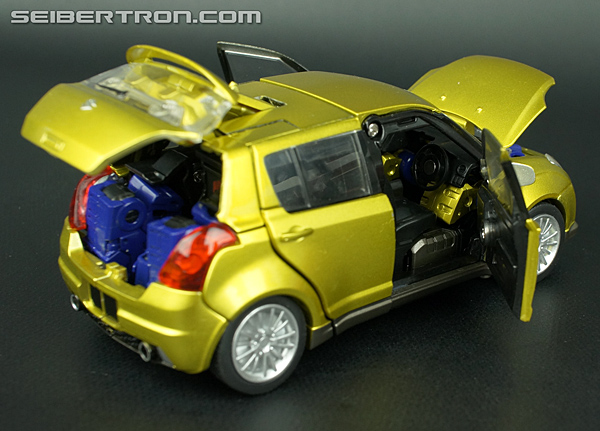 Transformers Alternity Goldbug (Throttle Gold) (Gold Bug (Throttle Gold)) (Image #37 of 126)