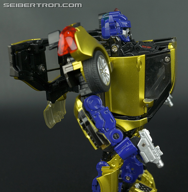 Transformers Alternity Goldbug (Throttle Gold) (Gold Bug (Throttle Gold)) (Image #63 of 126)