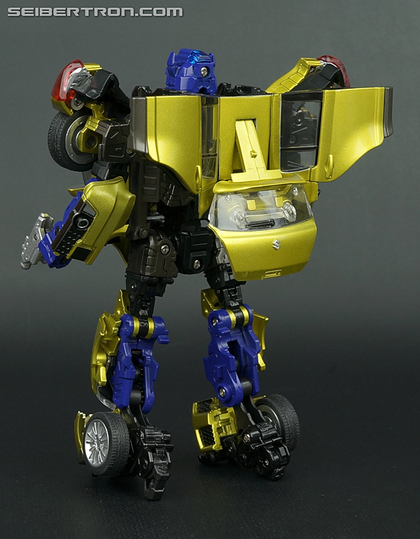 Transformers Alternity Goldbug (Throttle Gold) (Gold Bug (Throttle Gold)) (Image #67 of 126)