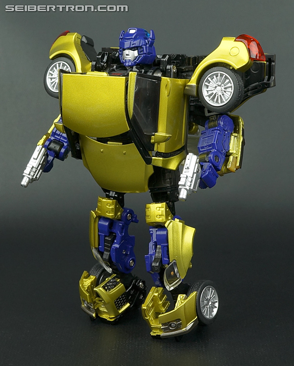 Transformers Alternity Goldbug (Throttle Gold) (Gold Bug (Throttle Gold)) (Image #69 of 126)