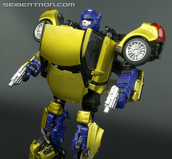 Transformers Alternity Goldbug (Throttle Gold) (Gold Bug (Throttle Gold)) (Image #73 of 126)