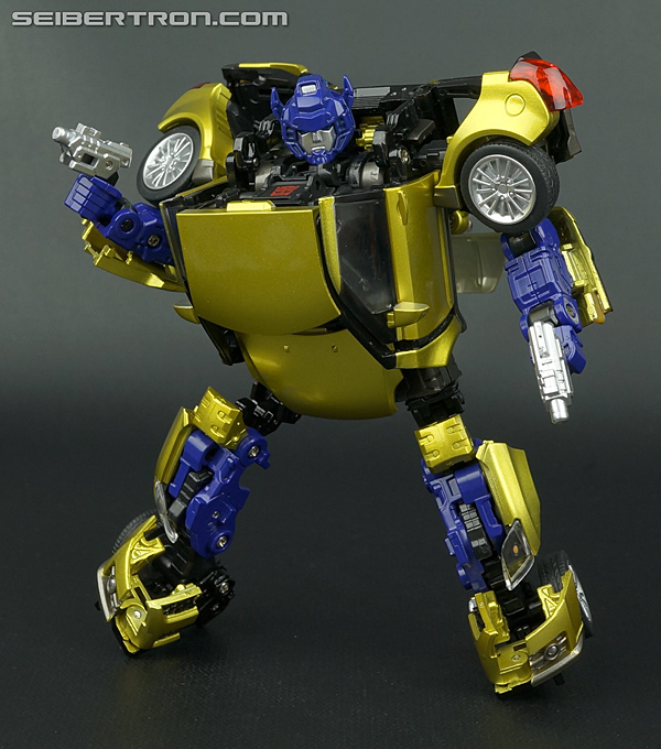 Transformers Alternity Goldbug (Throttle Gold) (Gold Bug (Throttle Gold)) (Image #75 of 126)