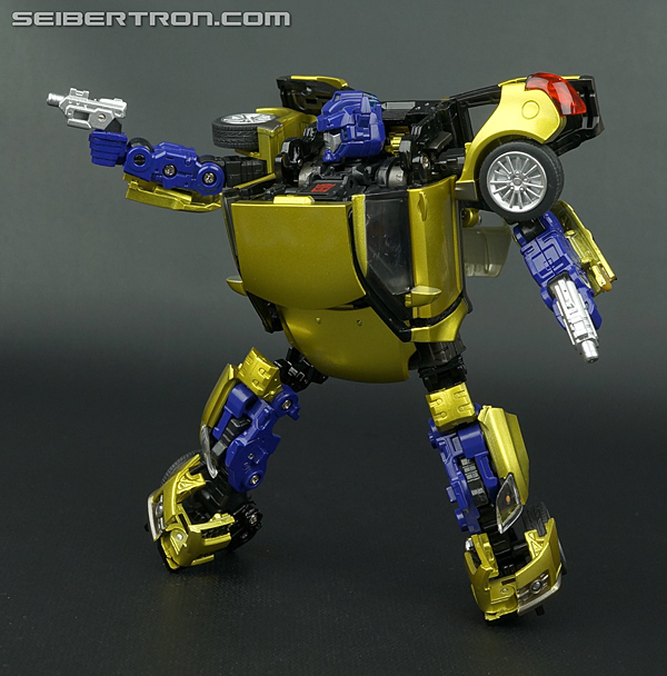 Transformers Alternity Goldbug (Throttle Gold) (Gold Bug (Throttle Gold)) (Image #81 of 126)