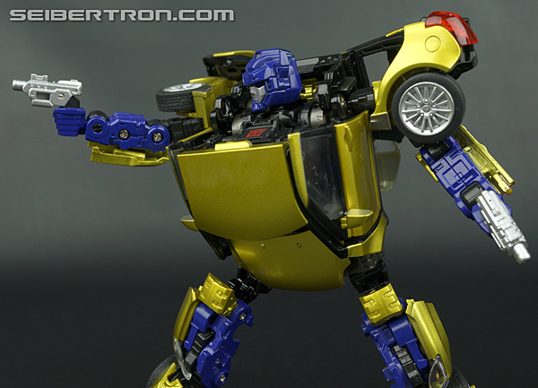 Transformers Alternity Goldbug (Throttle Gold) (Gold Bug (Throttle Gold)) (Image #82 of 126)
