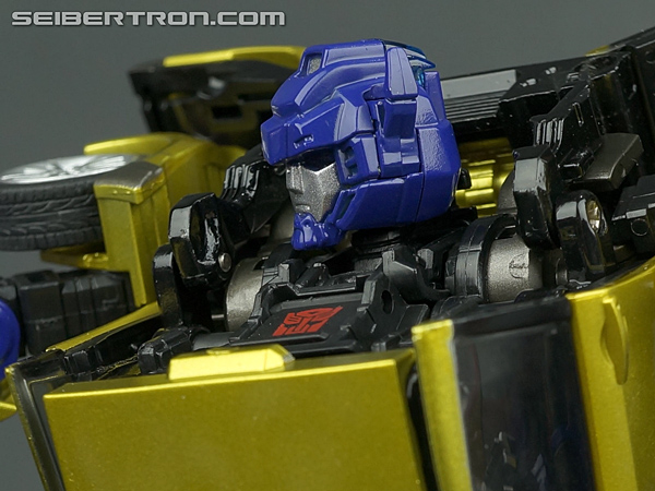 Transformers Alternity Goldbug (Throttle Gold) (Gold Bug (Throttle Gold)) (Image #83 of 126)
