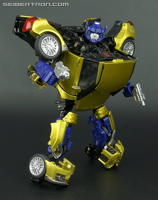 Transformers Alternity Goldbug (Throttle Gold) (Gold Bug (Throttle Gold)) (Image #102 of 126)