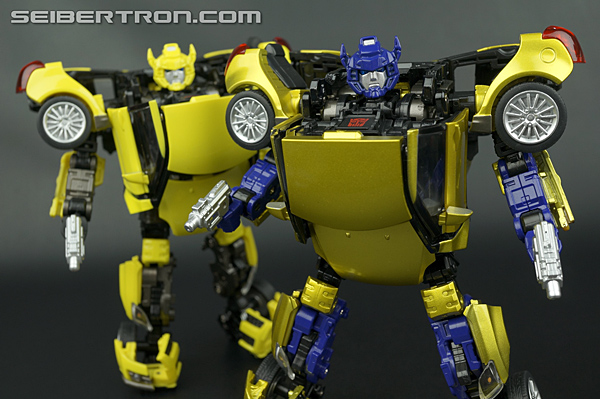 Transformers Alternity Goldbug (Throttle Gold) (Gold Bug (Throttle Gold)) (Image #112 of 126)