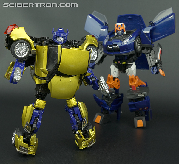 Transformers Alternity Goldbug (Throttle Gold) (Gold Bug (Throttle Gold)) (Image #122 of 126)