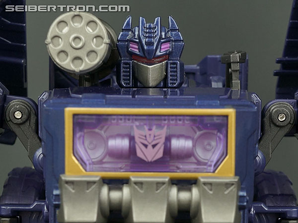 Transformers Generations Soundwave gallery