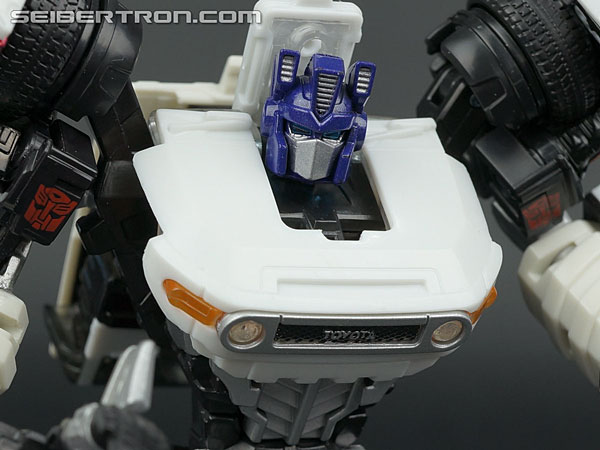 Transformers Toyota FJ Cruiser Optimus Prime (White) (Image #127 of 199)