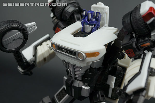 Transformers Toyota FJ Cruiser Optimus Prime (White) (Image #133 of 199)