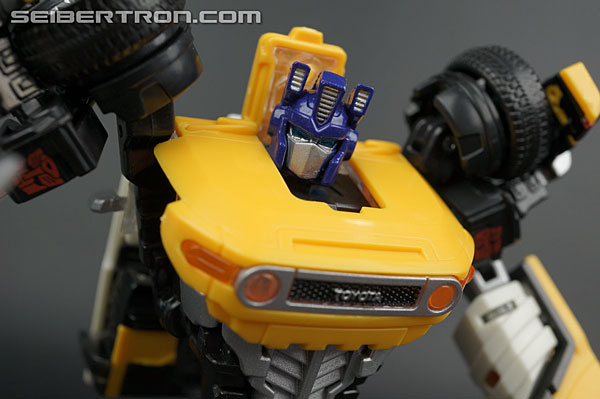 Transformers Toyota FJ Cruiser Optimus Prime (Yellow) (Image #138 of 168)
